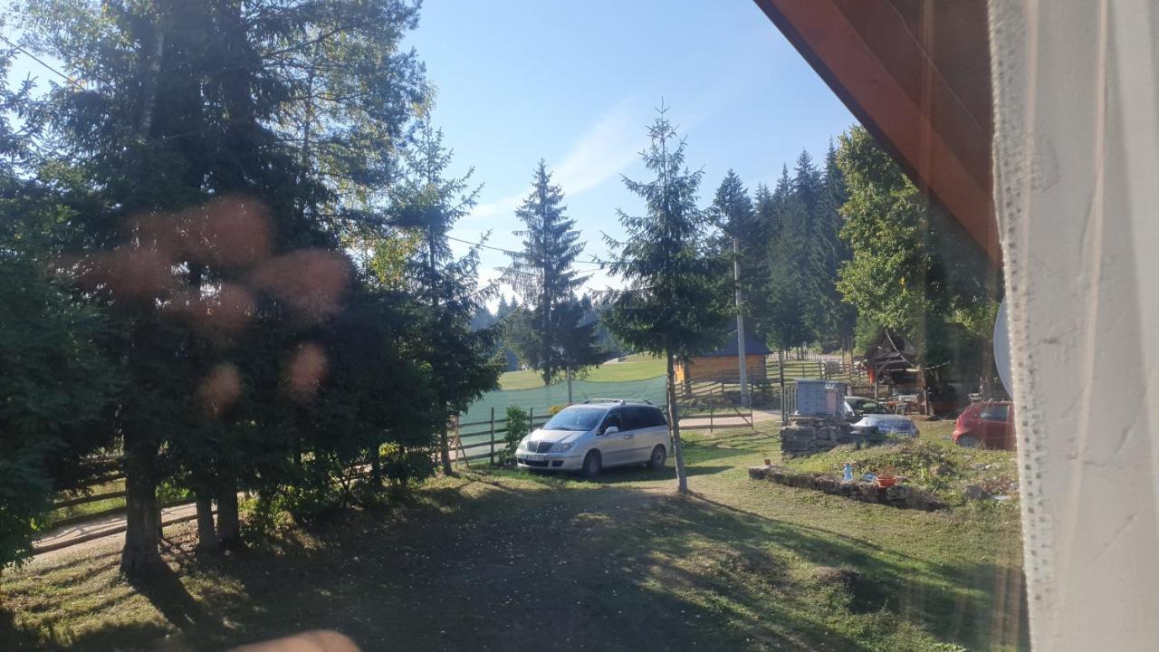 Planinska Koliba Ajdanovici Jelovac Nisicka Visoravan Olovo  المظهر الخارجي الصورة